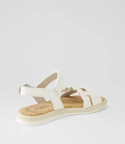 Fico Latte Leather Sandals