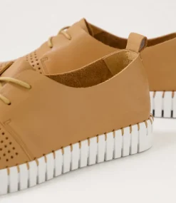 Huston Tan Leather