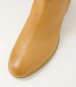 Mockas Dk Tan Leather