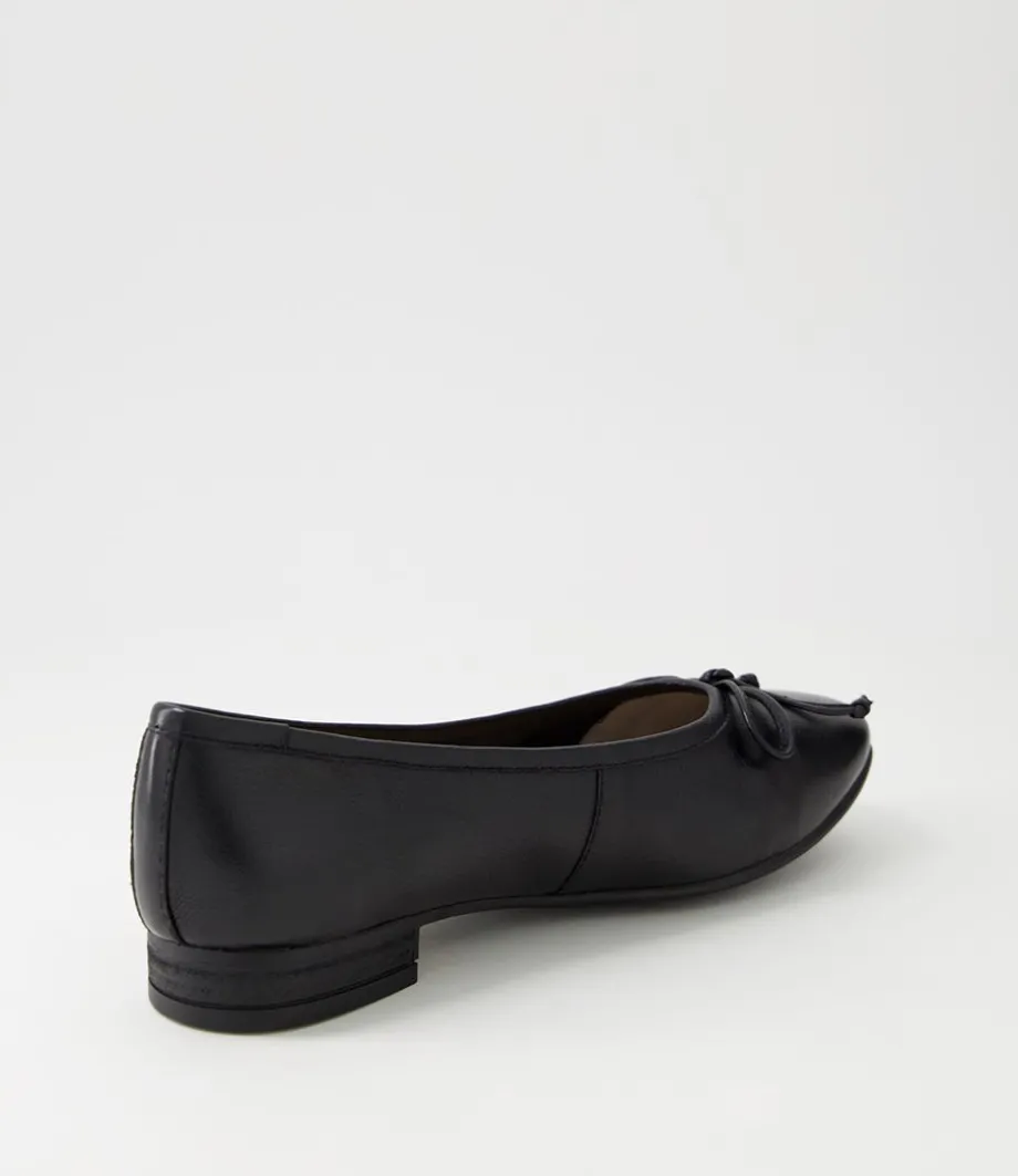Tess Black Leather Flat Shoes